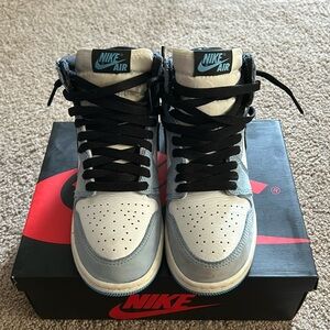 Retro University Blue Jordan 1